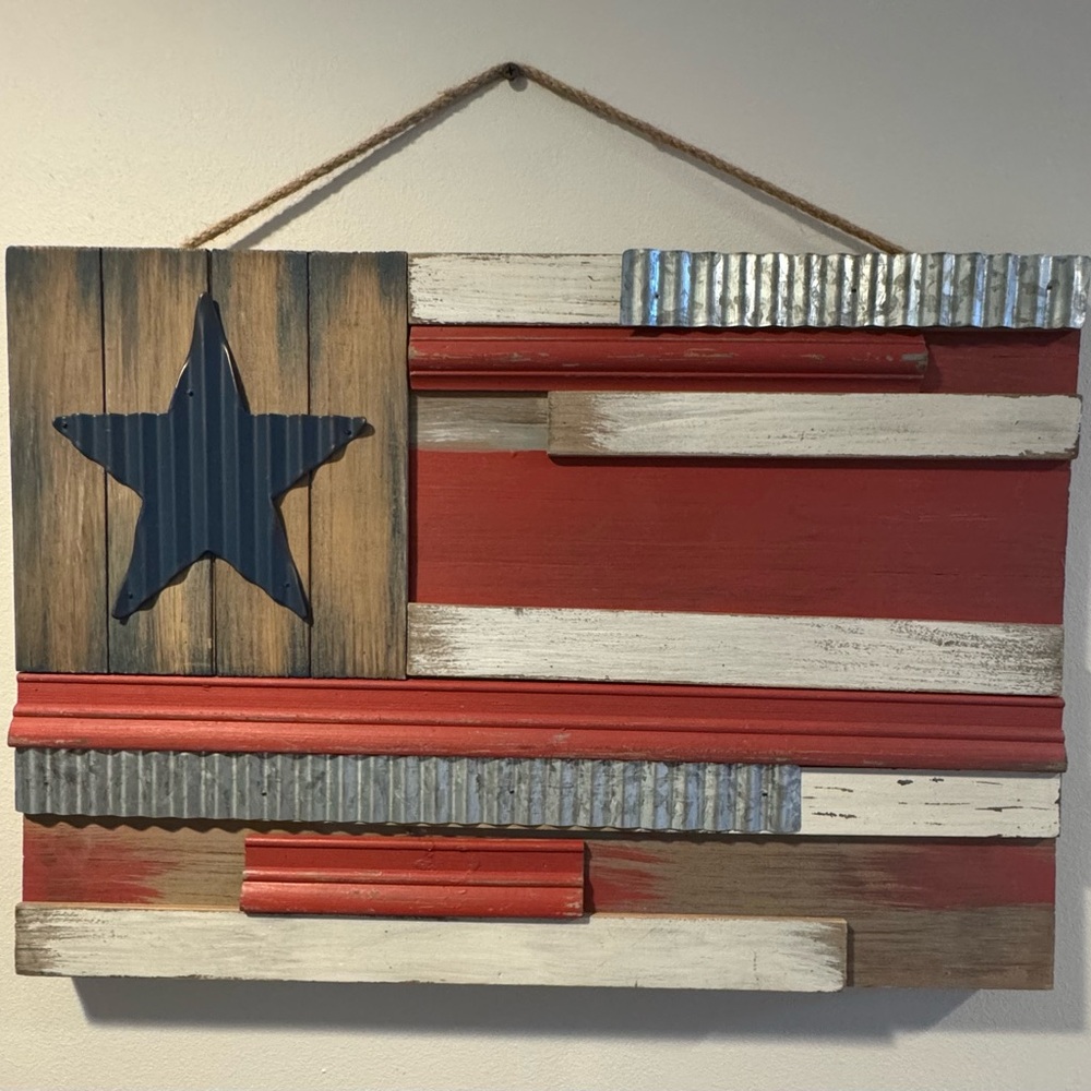 Rustic American Flag Wall Art
